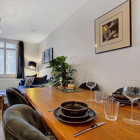 Stylish, Business Traveller Friendly Apartment, With Free Parking And Netflix Farnborough  Eksteriør billede